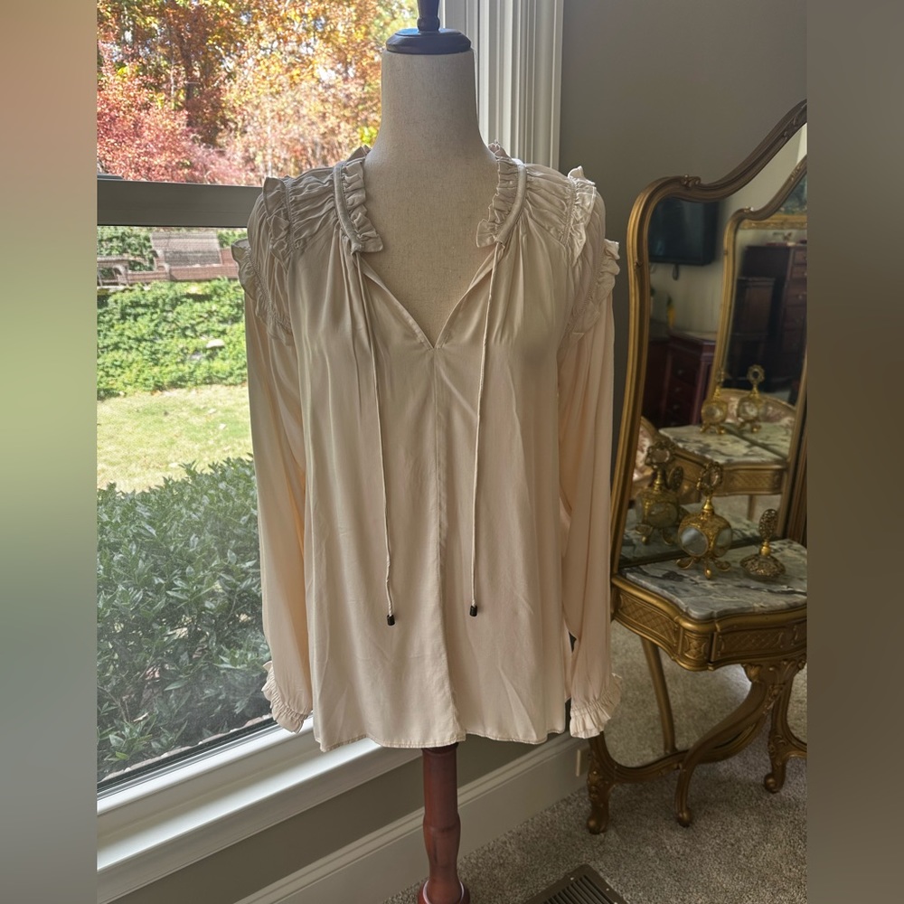 Sundance Cream peasants blouse - like new